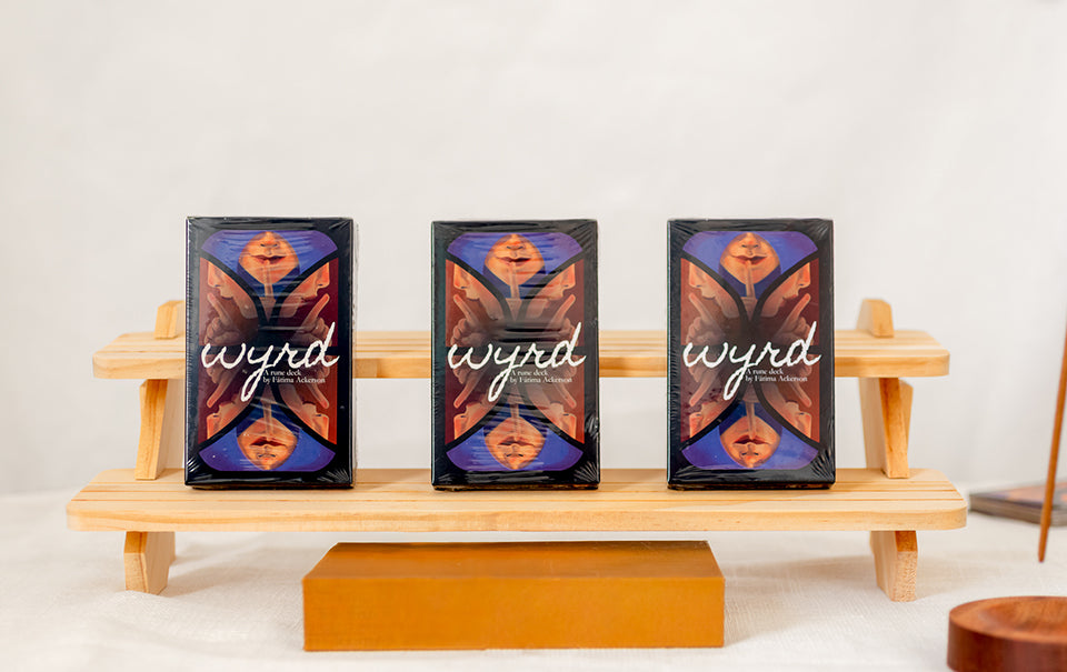 The Wyrd ++ baraja de cartas runas