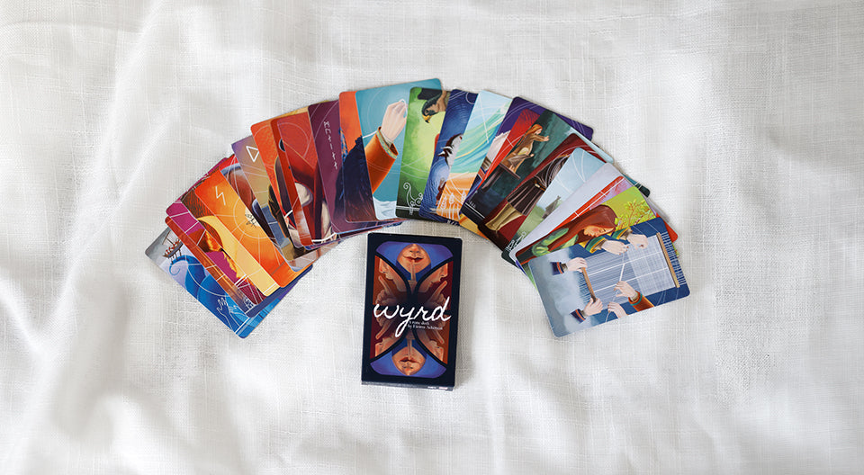 The Wyrd ++ baraja de cartas runas