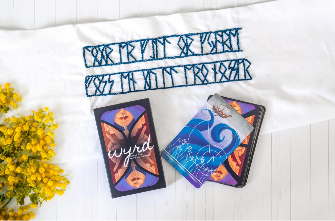 The Wyrd ++ baraja de cartas runas